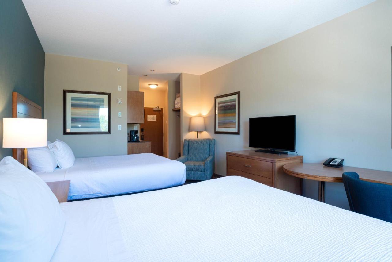 Sandman Hotel And Suites Squamish Exterior photo